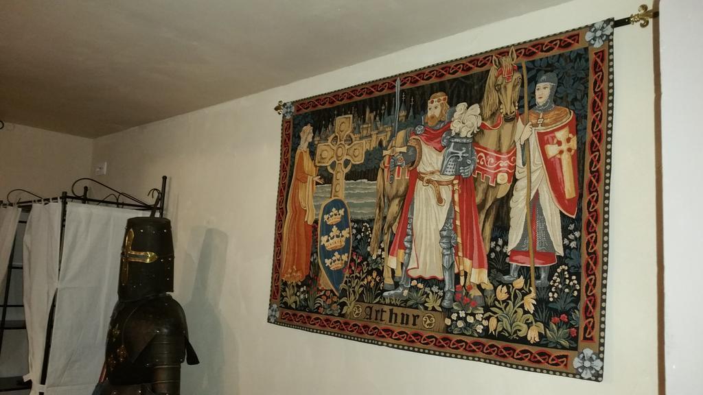 Chateau Des Aiguilles Saint-Rémy-de-Chargnat Εξωτερικό φωτογραφία